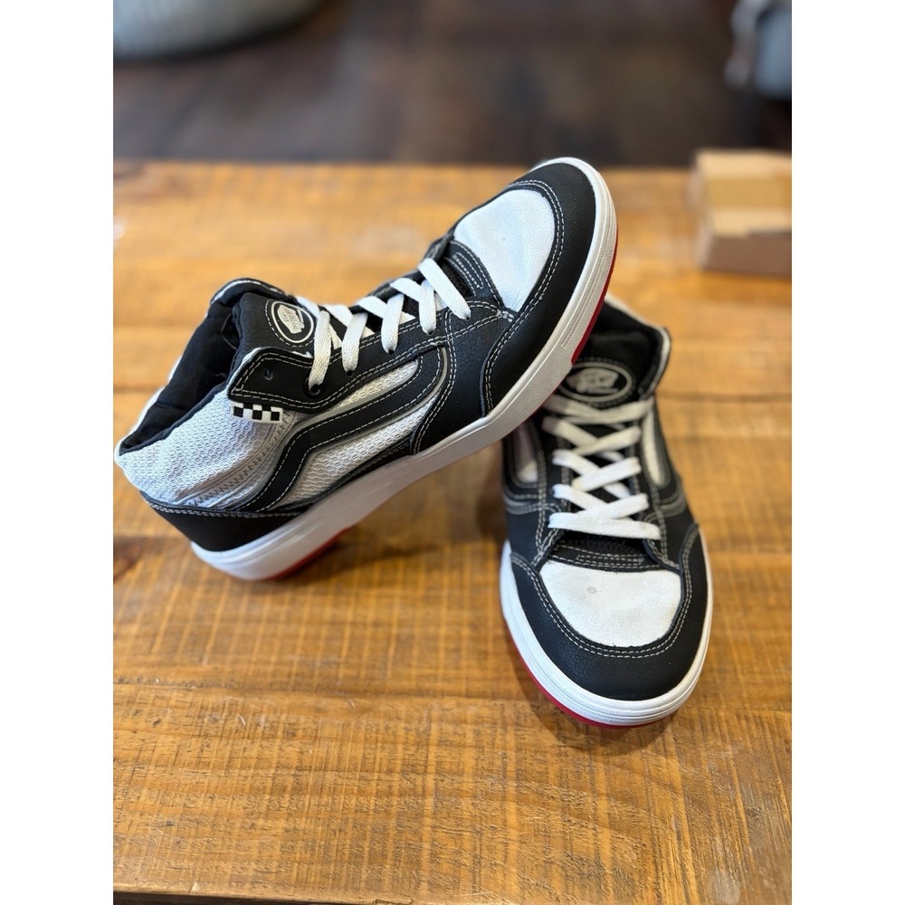 Vans Zahba Mid Top Men’s Black White Chunky Cushioned Skate Shoes Size 7